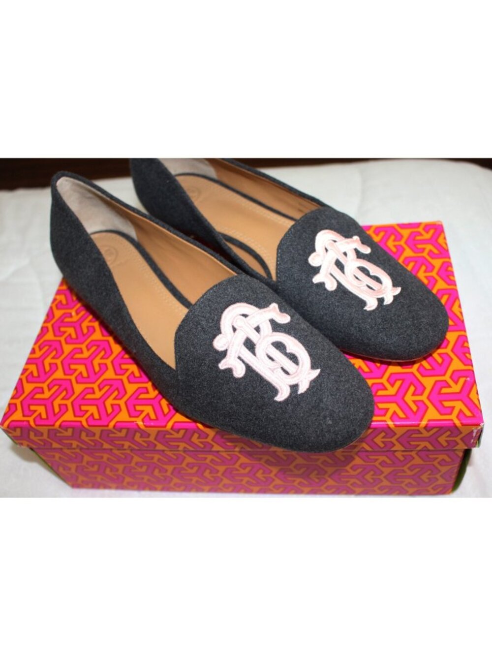 NEW Tory Burch Antonia Monogram Loafer Flats - Grey + Pink, size 8.5 - $298